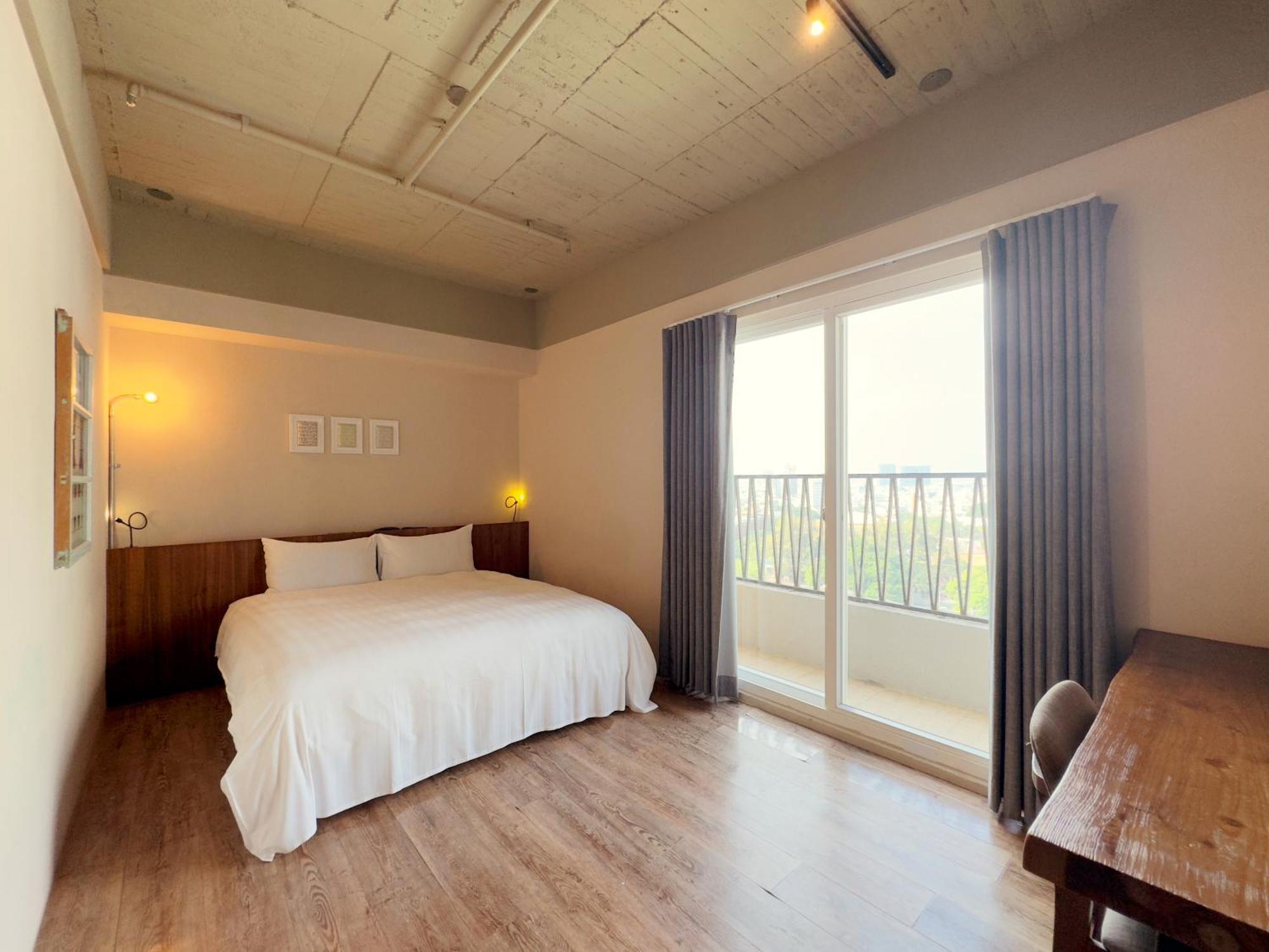 Roaders Hotel Tainan Chengda Rum bild